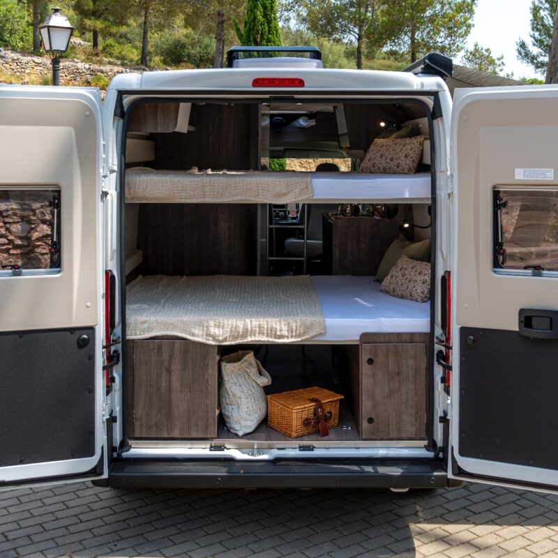 Benivan-2026_A7404924_B120UP_T26